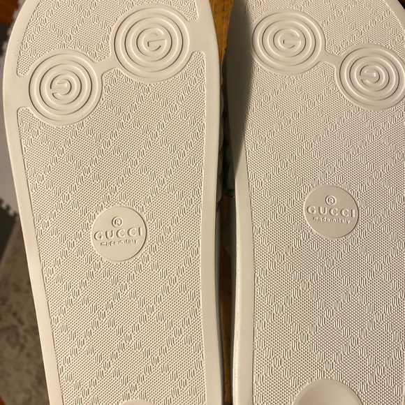 Gucci slides - Picture 3 of 4